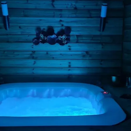 Chalet Au Calme Avec Jacuzzi La Teste-de-Buch